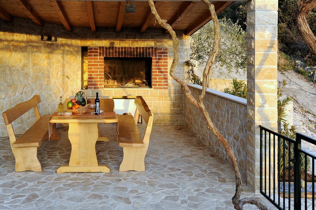 Holiday Home Mirna Vala Sevid Exterior photo