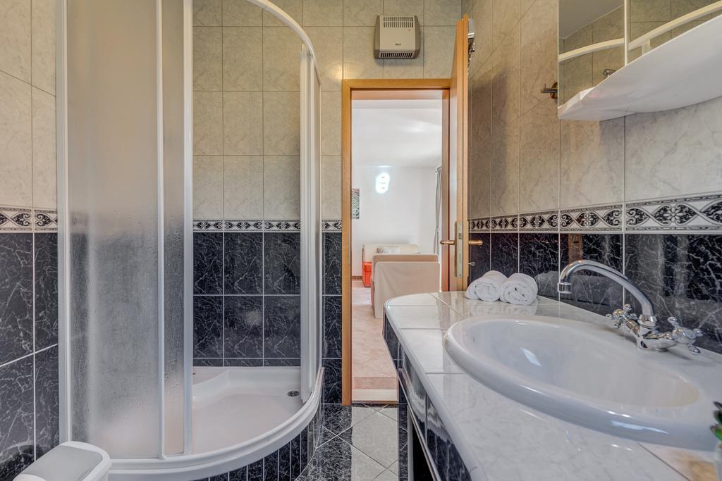 Holiday Home Mirna Vala Sevid Exterior photo