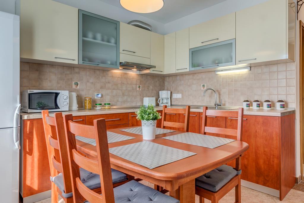 Holiday Home Mirna Vala Sevid Exterior photo