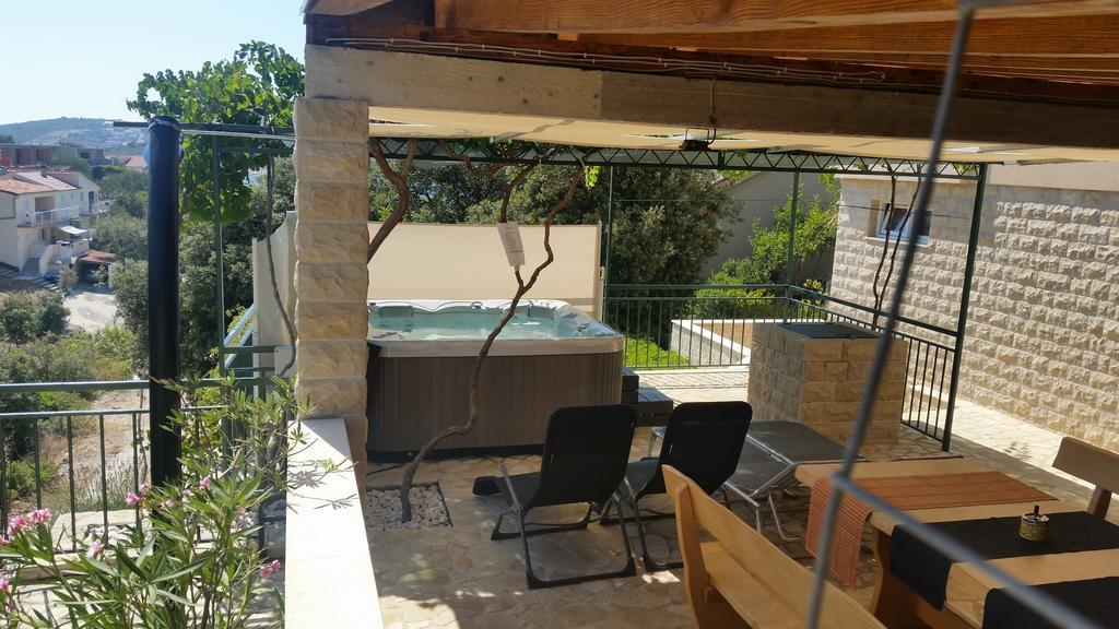 Holiday Home Mirna Vala Sevid Exterior photo