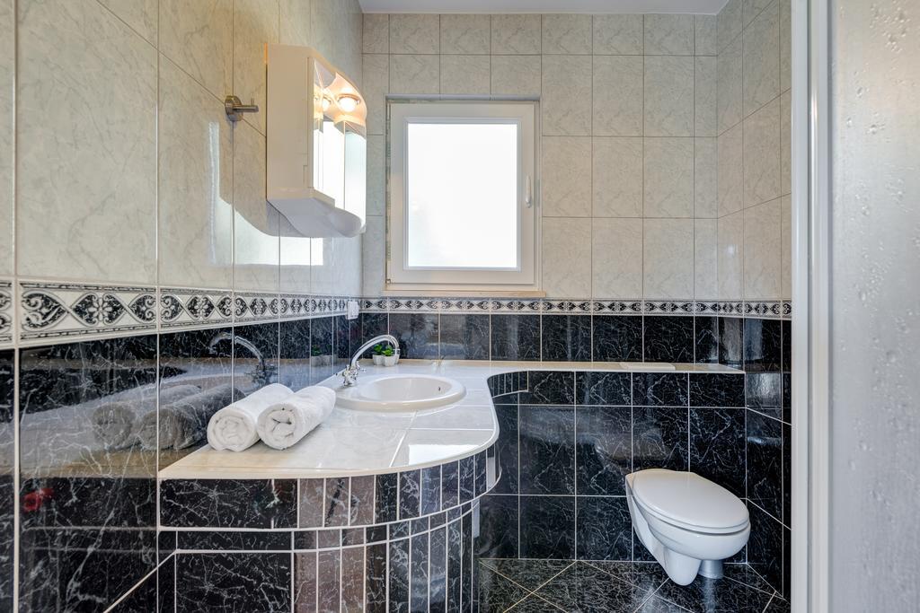 Holiday Home Mirna Vala Sevid Exterior photo